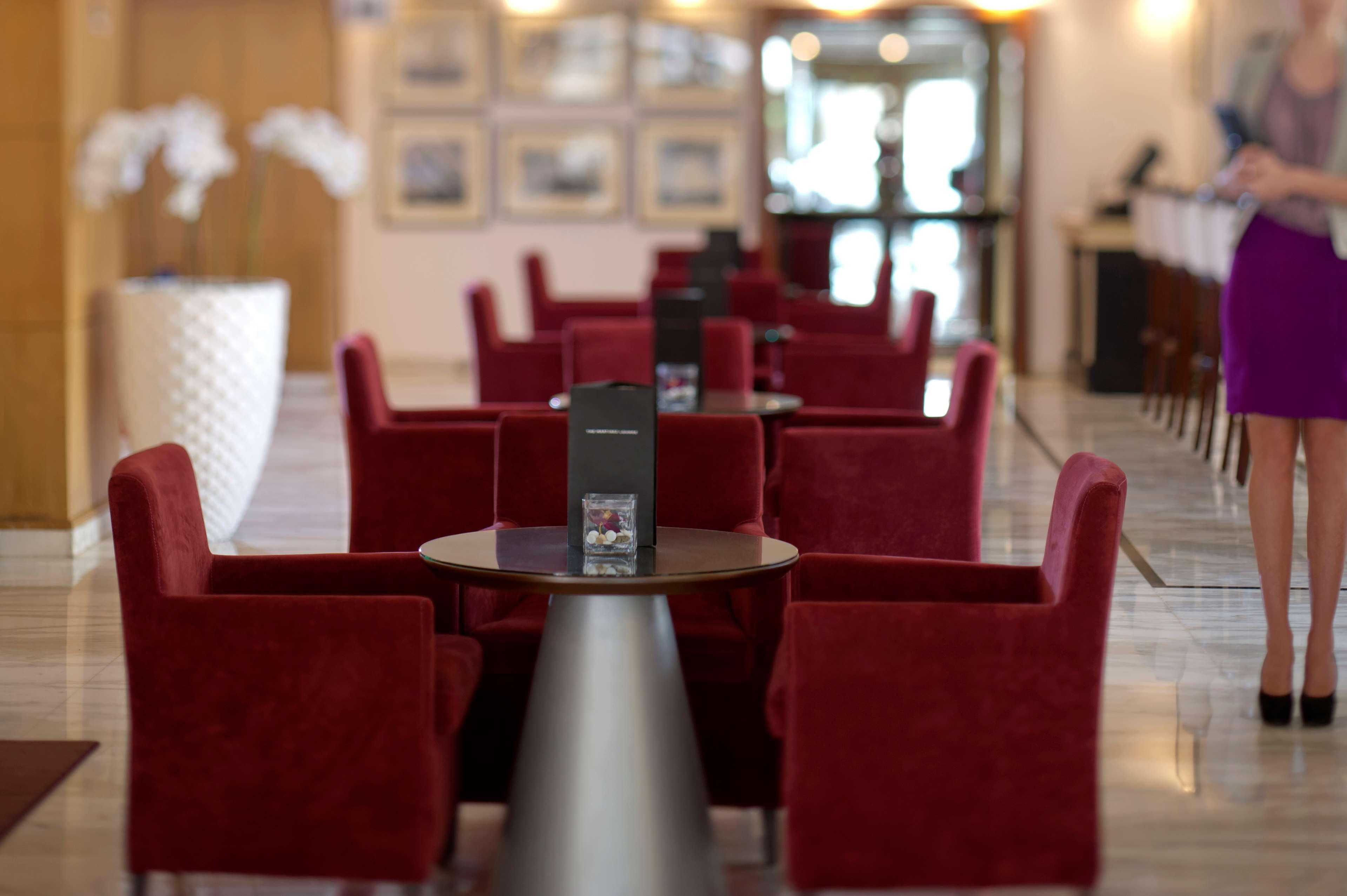 فندق راديسون بلو مارتينيز بيروت المظهر الخارجي الصورة The lobby
