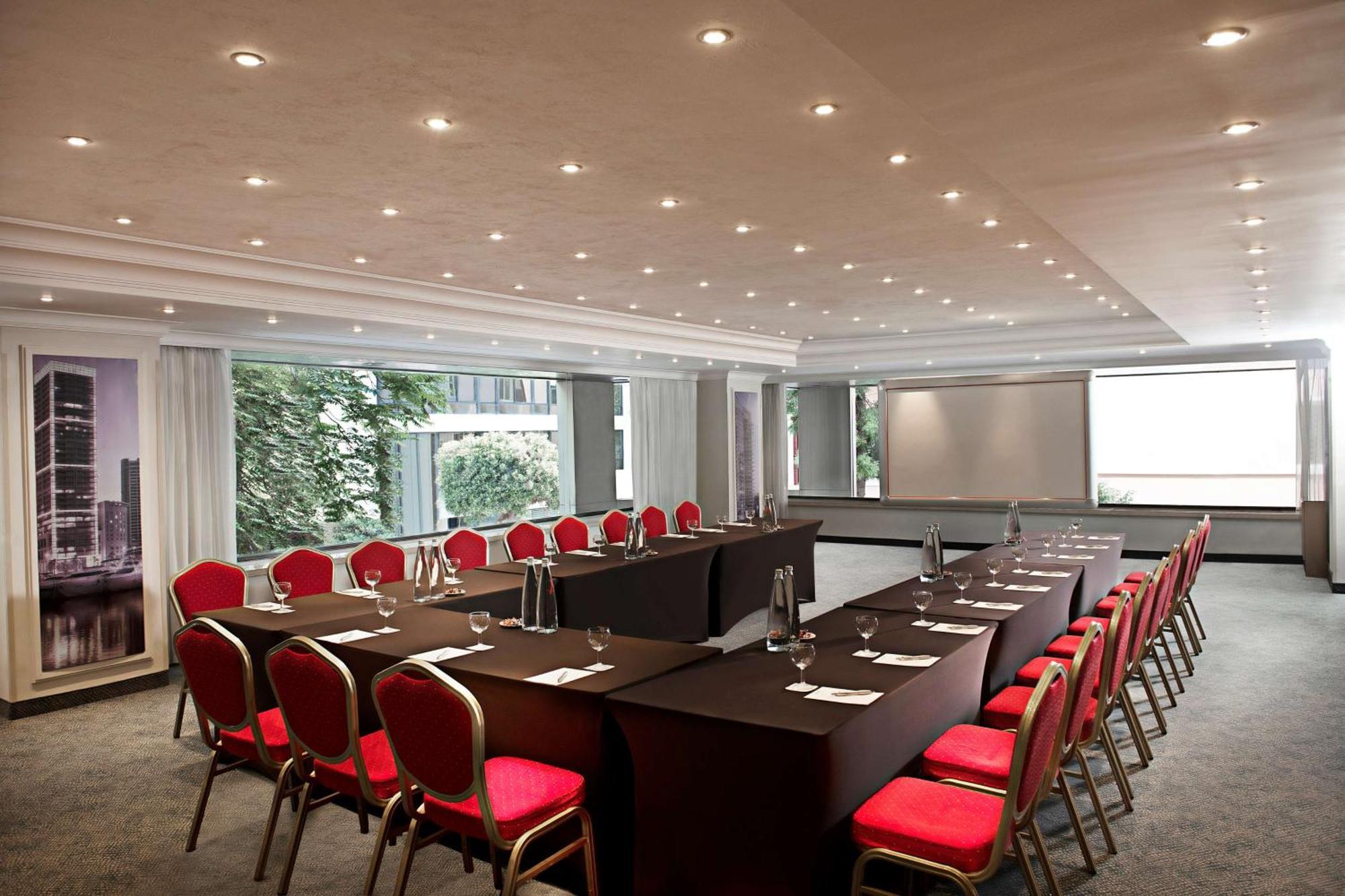 فندق راديسون بلو مارتينيز بيروت المظهر الخارجي الصورة Meeting room